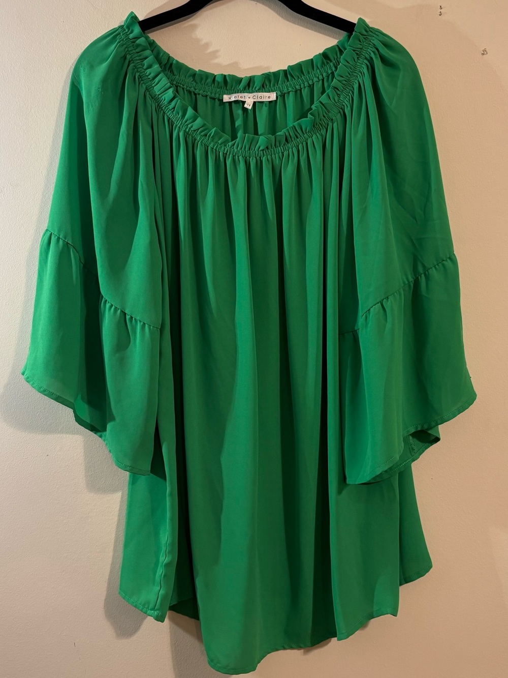 Violet & Claire off the shoulder blouse women’s 1X ruffled neckline green flowy